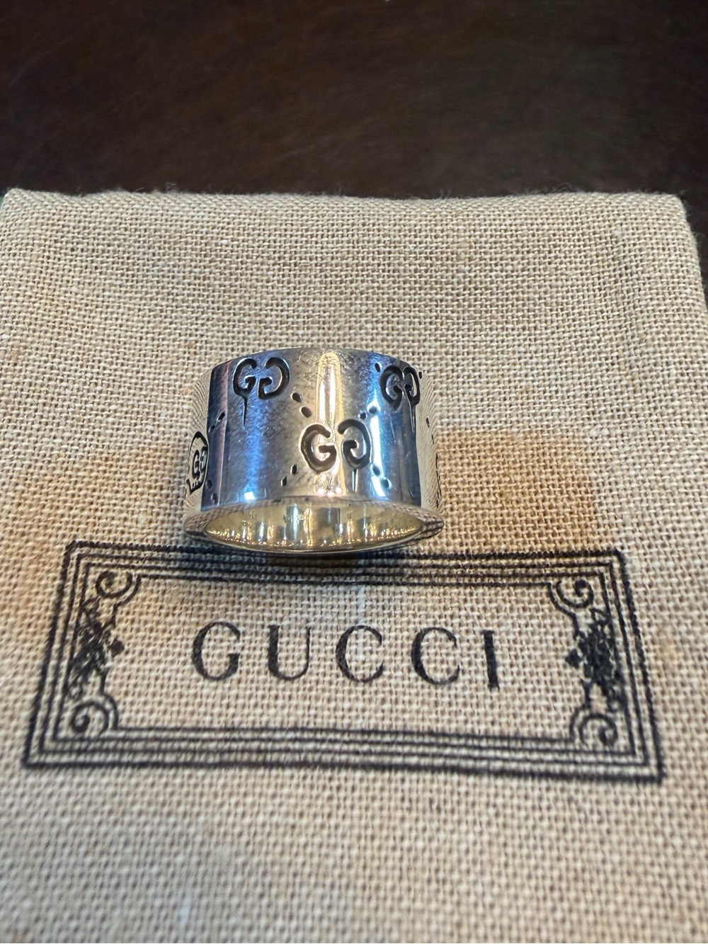 New Authentic Gucci GG Ghost Logo Silver Ring - Picture 2 of 16